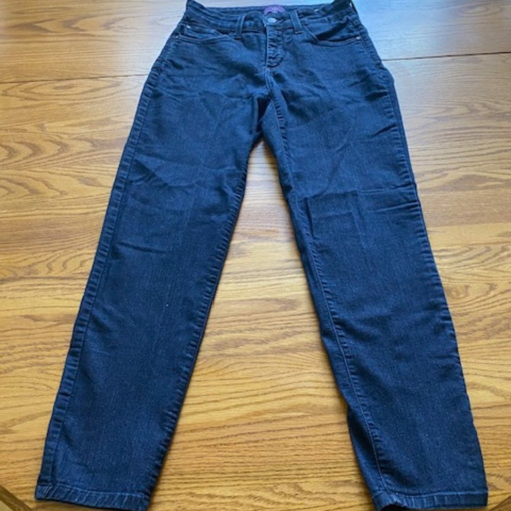 NYDJ Size 2 Ankle Cut Jeans